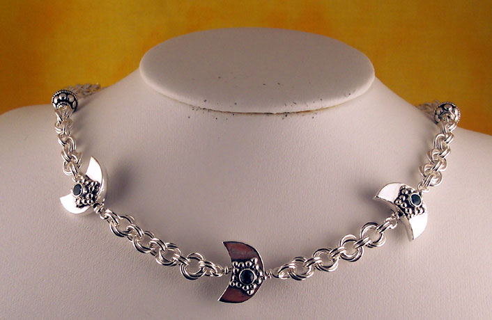 CM0018N Trinity of the Blue Moon 17" CM0018N Trinity of the Blue Moon 17"