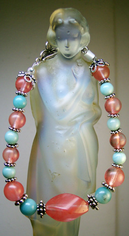 B0004 - Mint Strawberry Delight – 8" B0004 - Mint Strawberry Delight – 8"